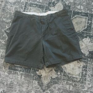 Brooks Brothers Gray Flat Front Men’s Shorts size 44
